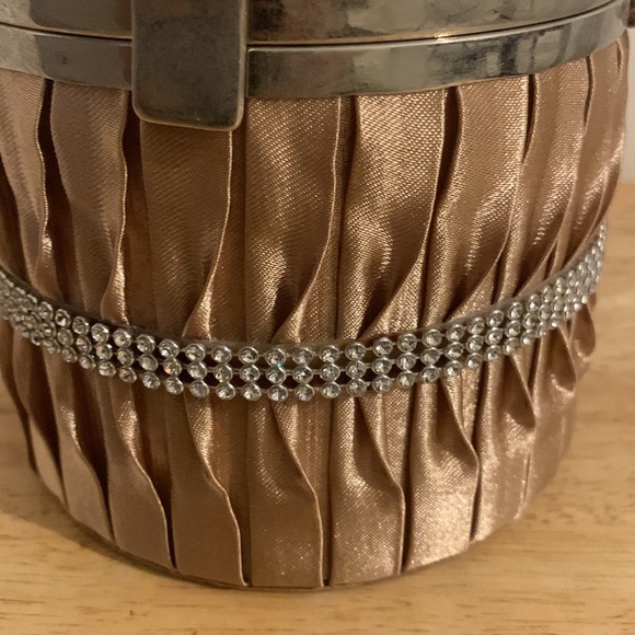 Purse - Picture 10 of 10